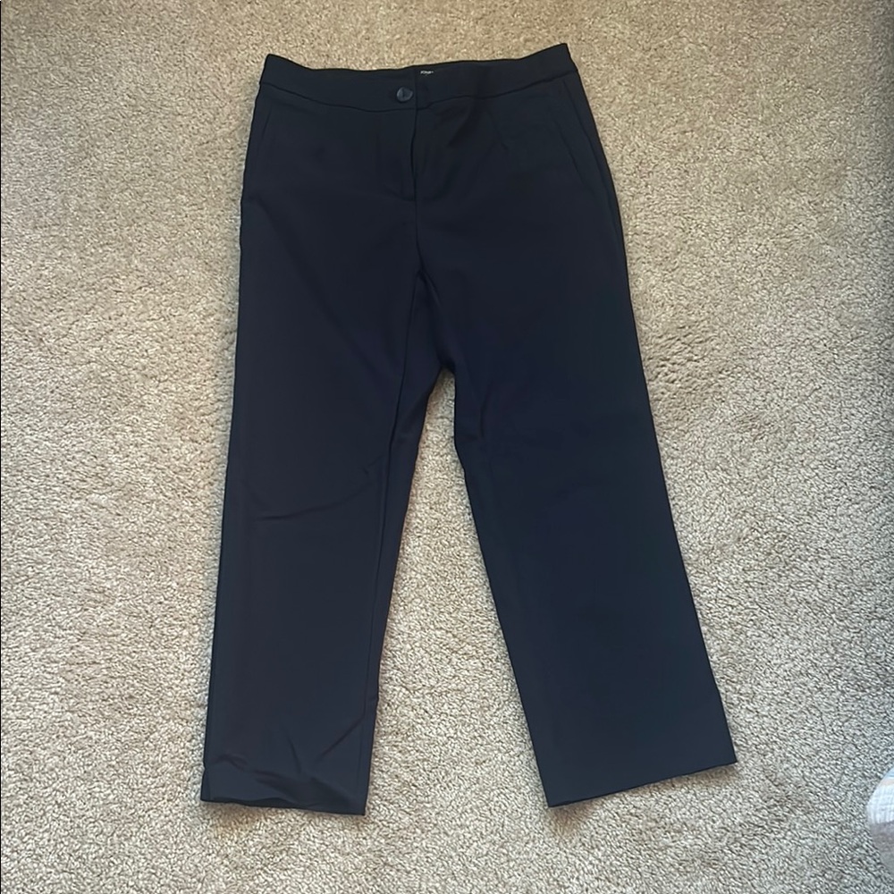 Like new Jones & Co Jones New York cropped navy pants